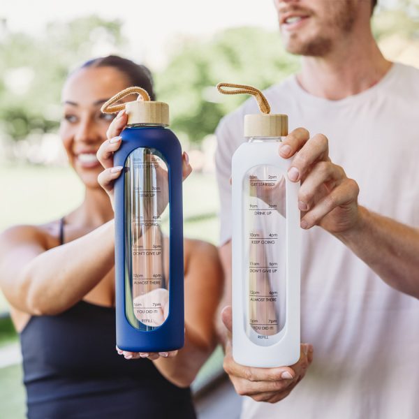 Arlo 1L Glass Water Bottle - Image 12