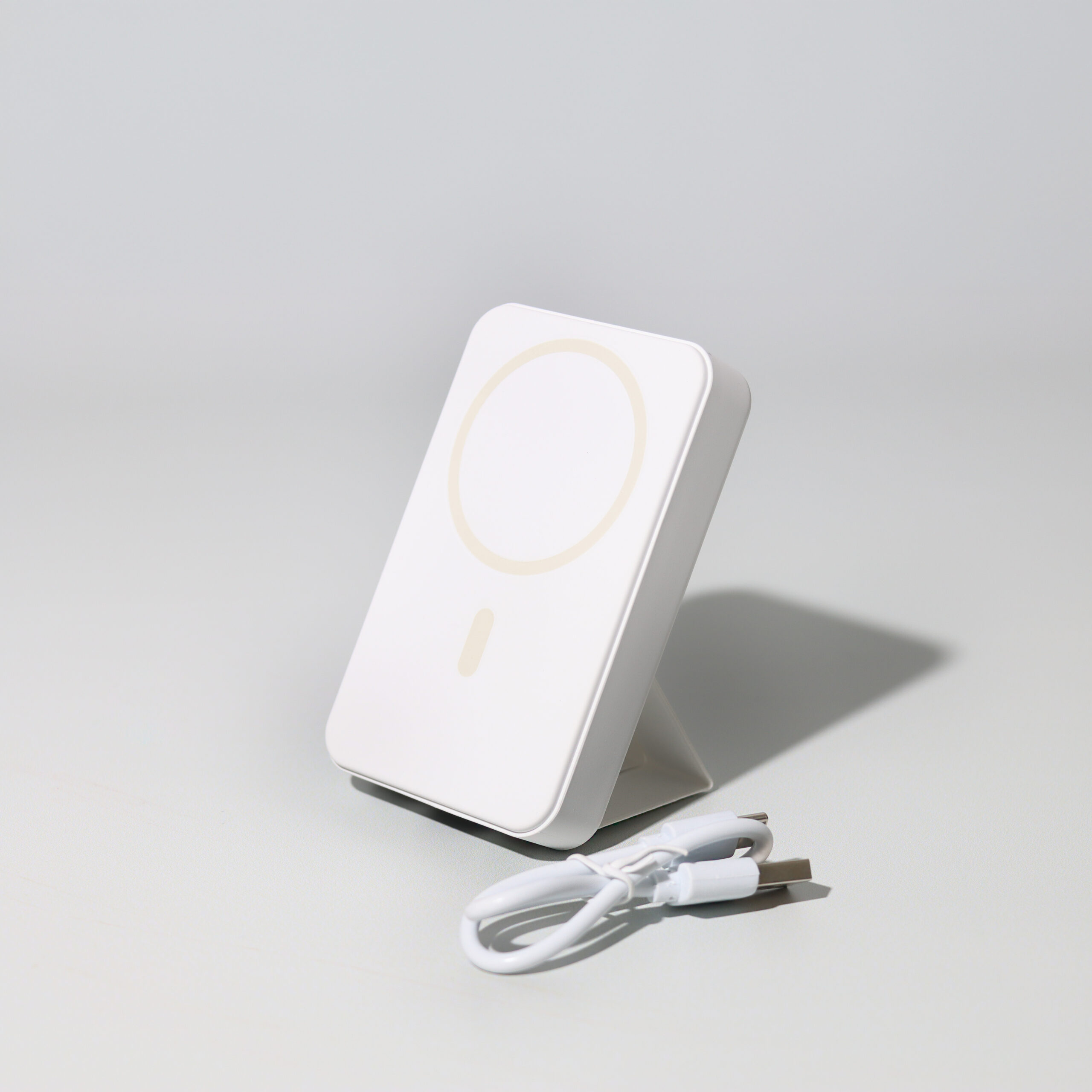 Turbo 5000mAh Wireless Charging Power Bank - Image 4