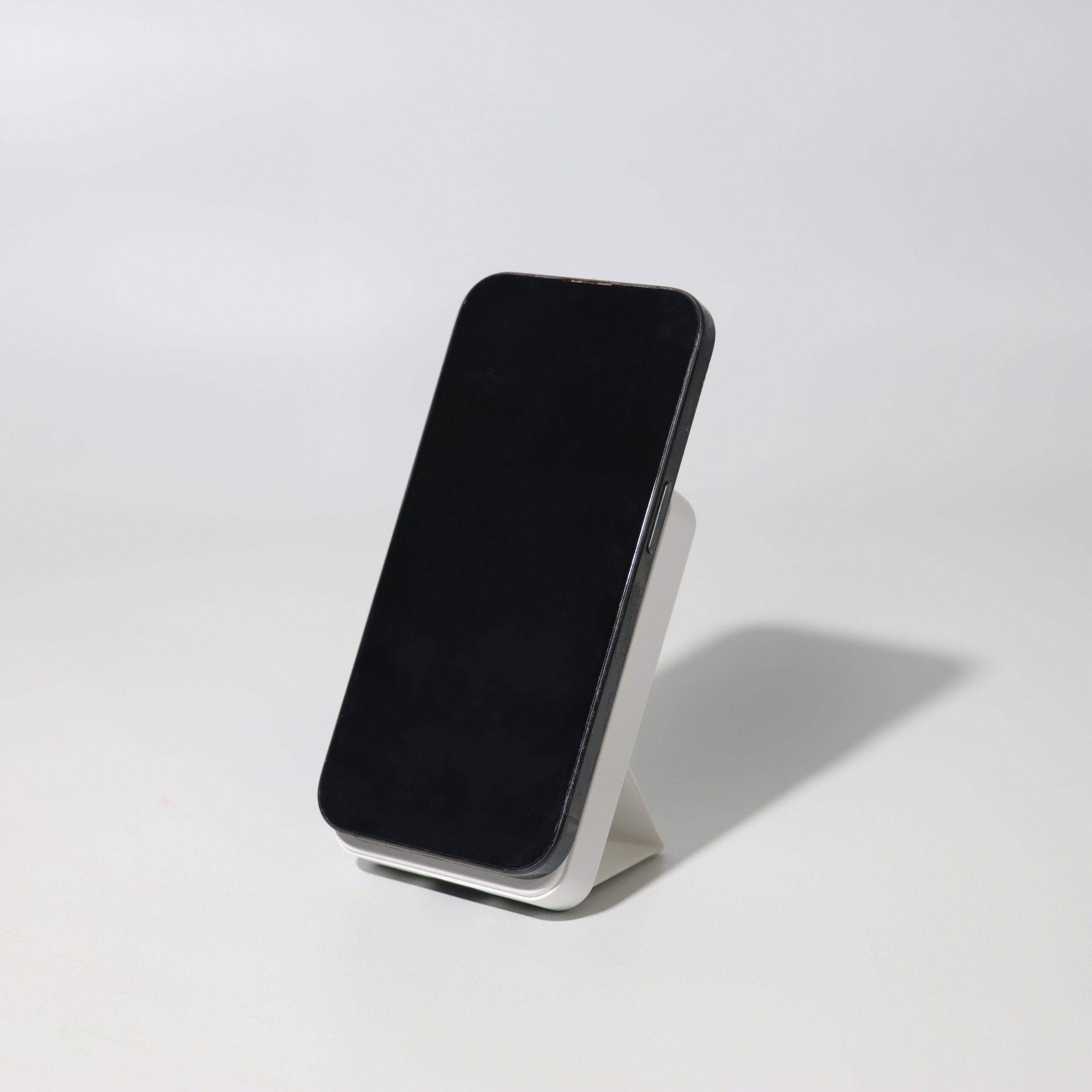 Turbo 5000mAh Wireless Charging Power Bank - Image 7