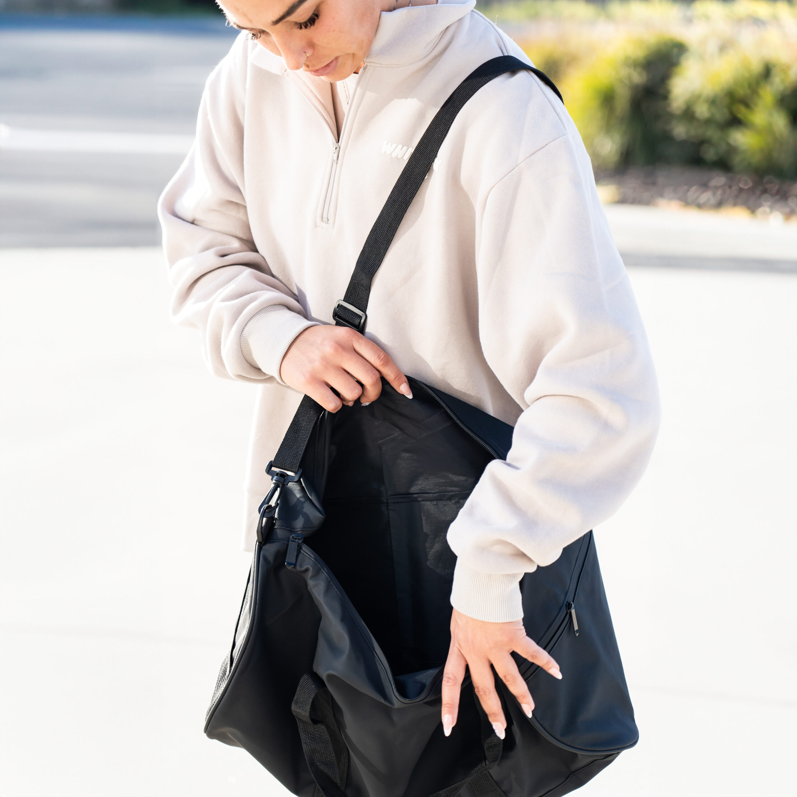 Dusty RPET Duffle Bag - Image 7