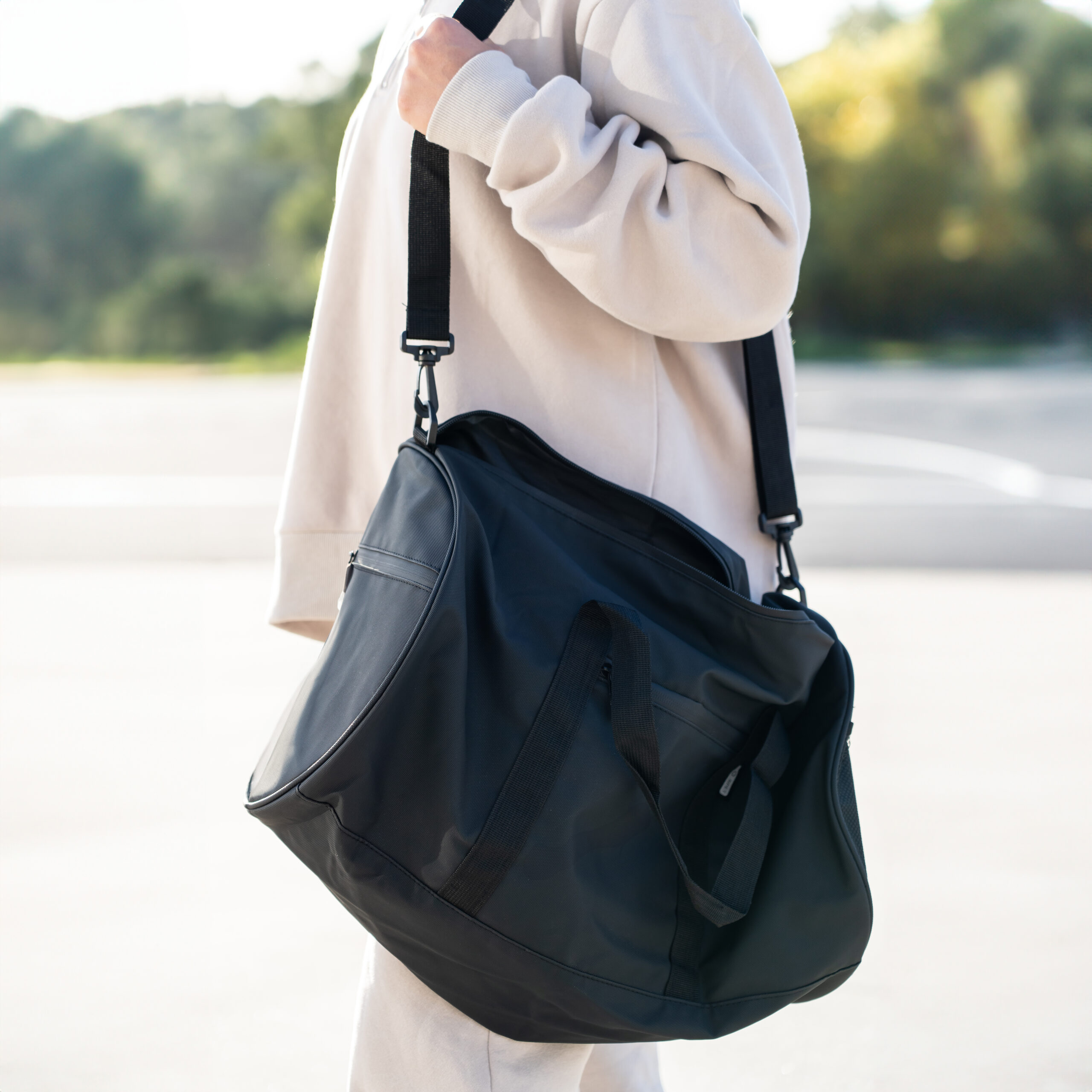 Dusty RPET Duffle Bag - Image 5