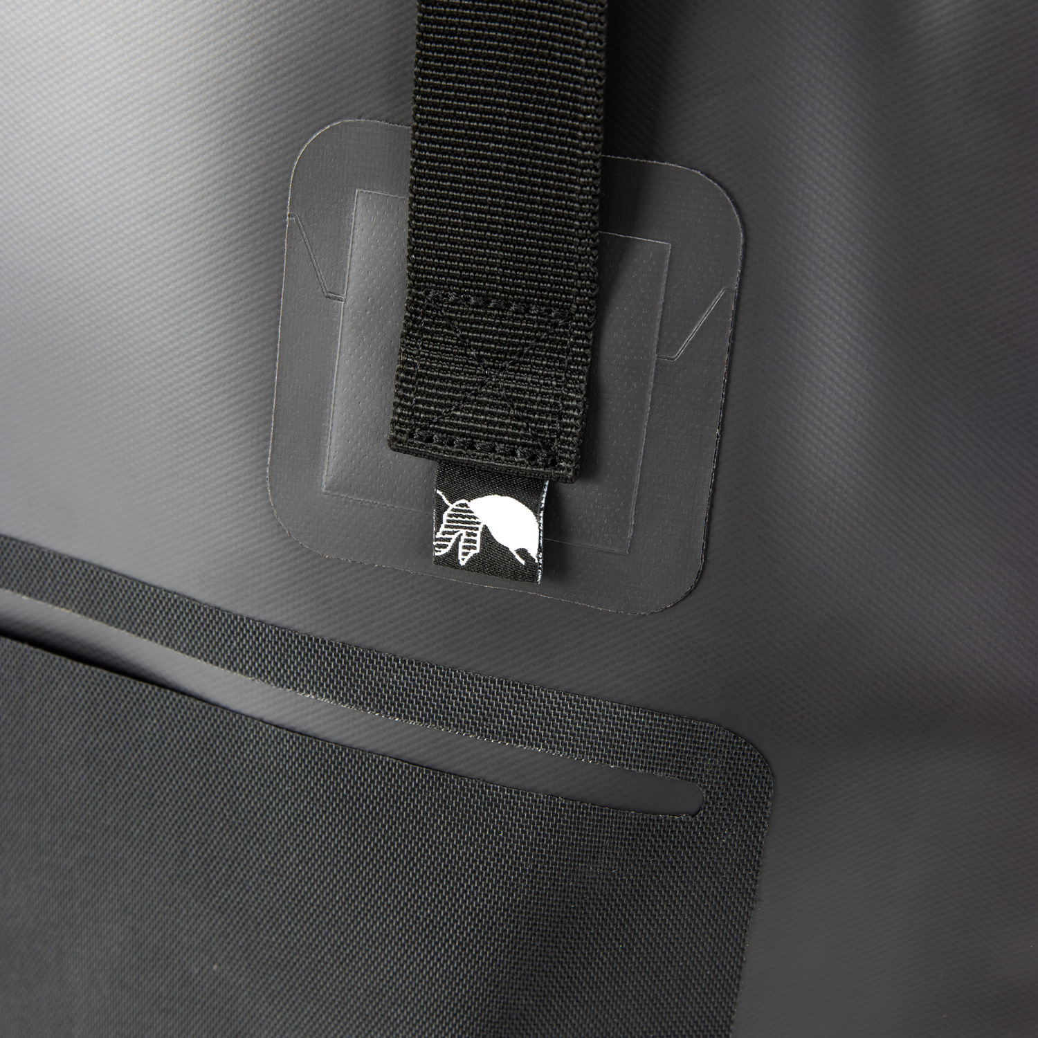 Frontier Bucket Bag - Image 3